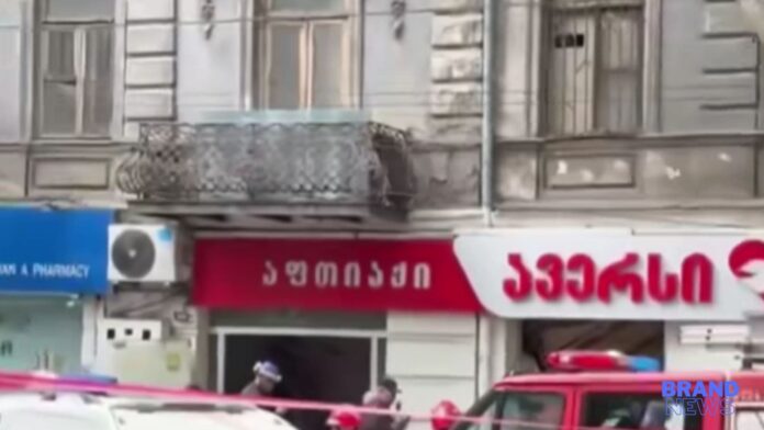 დადიანზე კორპუსი ჩამოინგრა